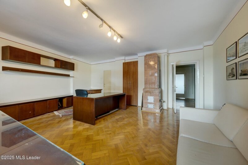 Carol I, nr. 59 Apartament 3 camere, 122 mp, in vila istorica