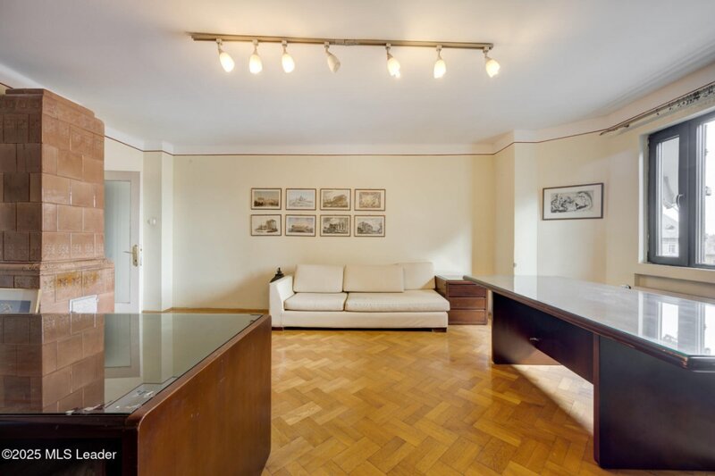 Carol I, nr. 59 Apartament 3 camere, 122 mp, in vila istorica