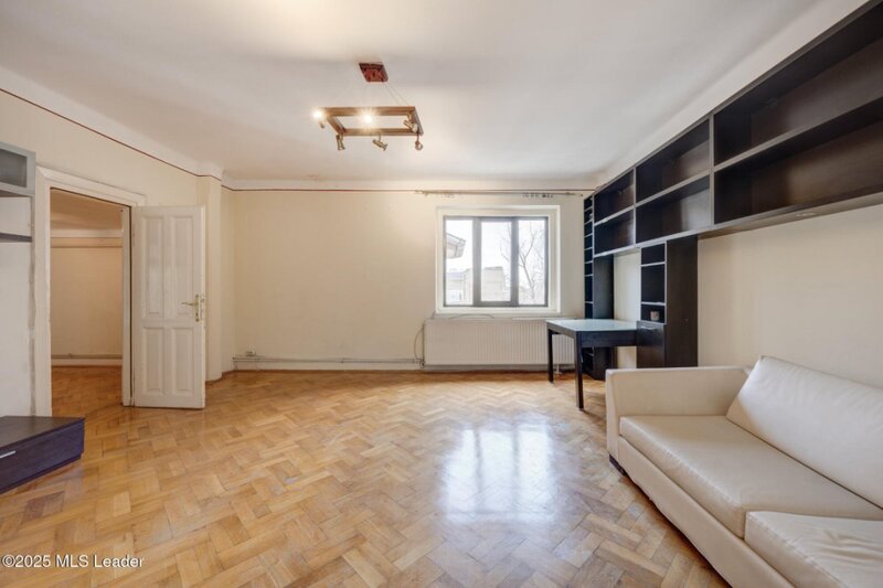 Carol I, nr. 59 Apartament 3 camere, 122 mp, in vila istorica