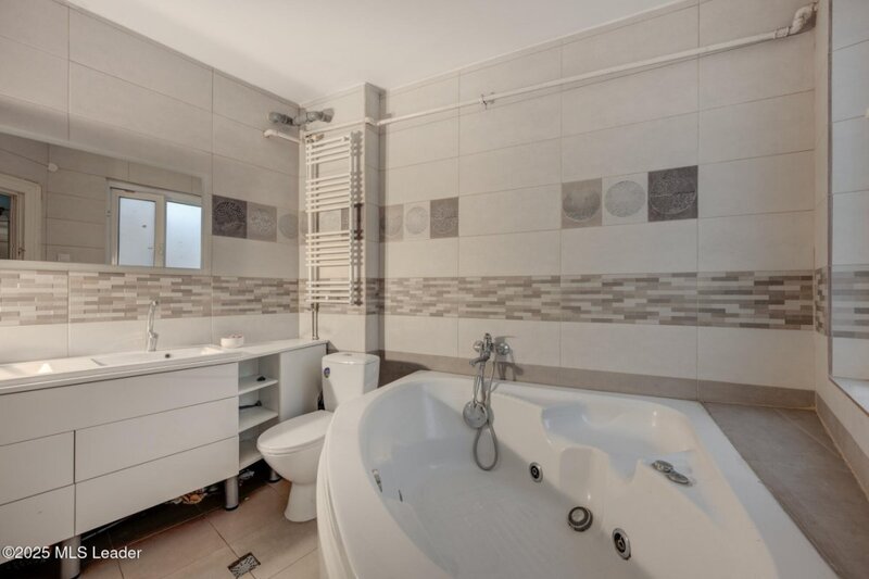 Carol I, nr. 59 Apartament 3 camere, 122 mp, in vila istorica